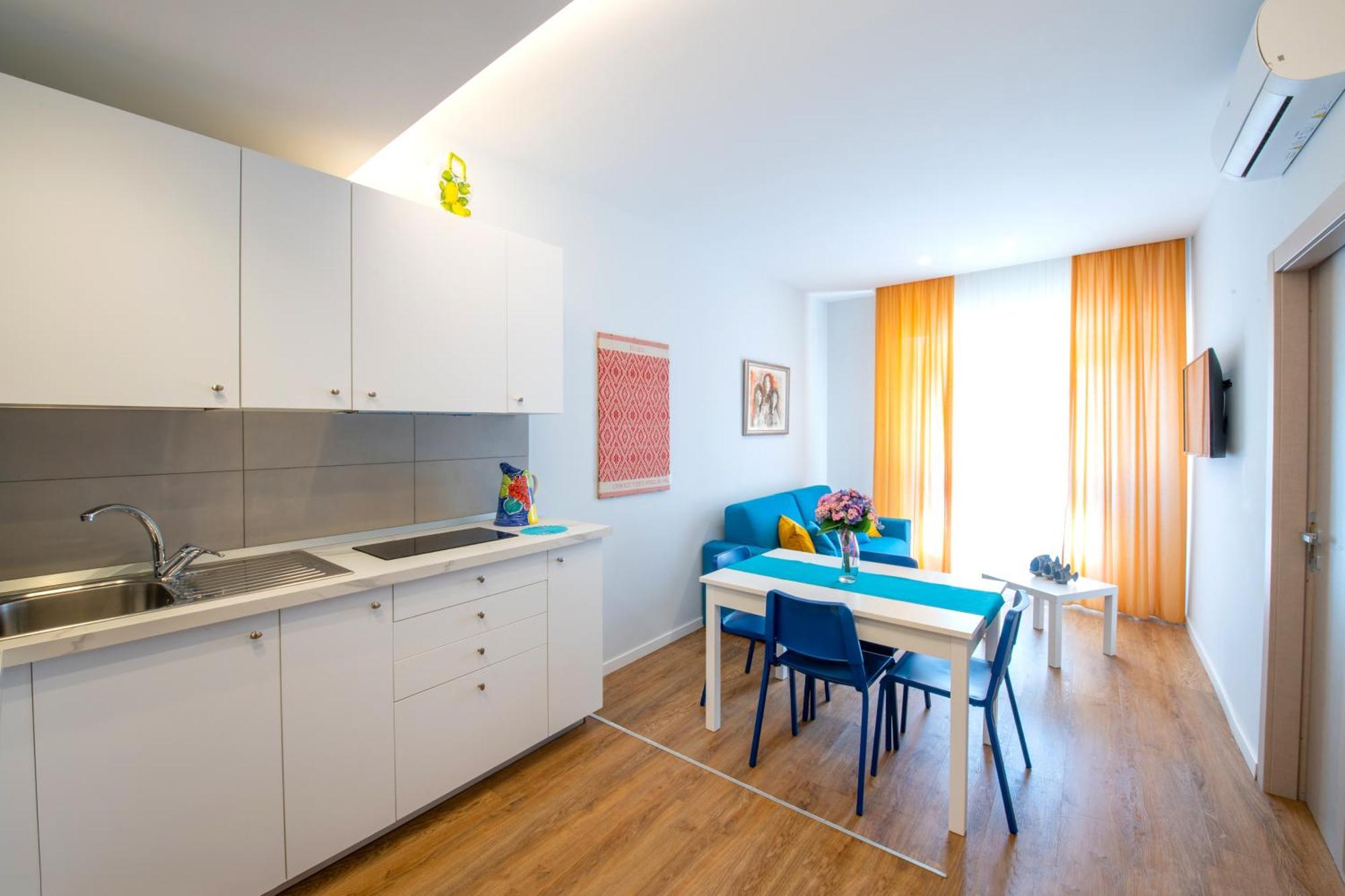 Shabby Chic Seaview Apartments 卡斯特拉玛雷帝斯达比亚 外观 照片
